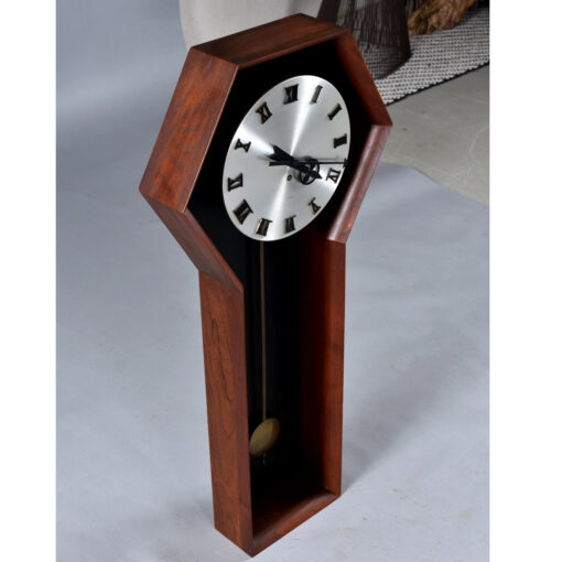Howard Miller model 557 clock designed by Arthur Umanoff