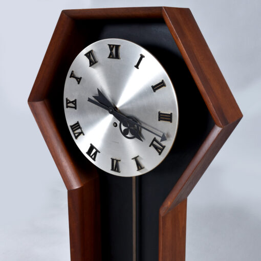 Howard Miller model 557 clock designed by Arthur Umanoff