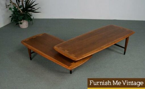 Retro Lane Acclaim Pivoting Boomerang Coffee Table