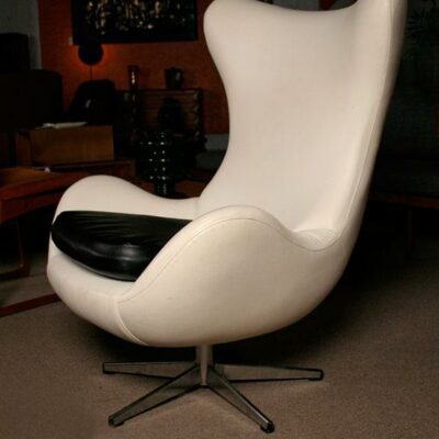 Reproduction Jacobsen Style Egg Chair