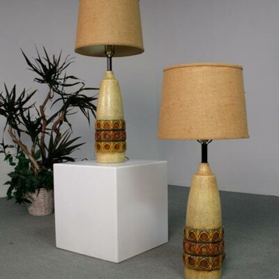 2 Retro Table Lamps with Shades