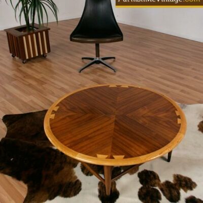 Retro Lane Acclaim Circle Coffee Table