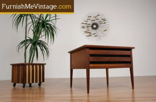 Refinished Vintage Dillingham Esprit Side Table
