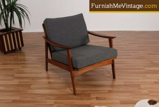 Mid Century Modern Swoop Top Lounge Chair