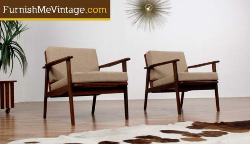 Pair of Mid Century Modern Lounge Chairs