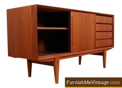 Finely Crafted Mid Century Modern Danish Credenza