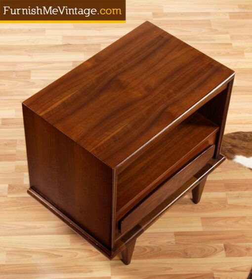 Pair of Mid Century Modern AOM Nightstands