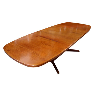 Expanding Danish teak dining table by Gudme Mobelfabrik