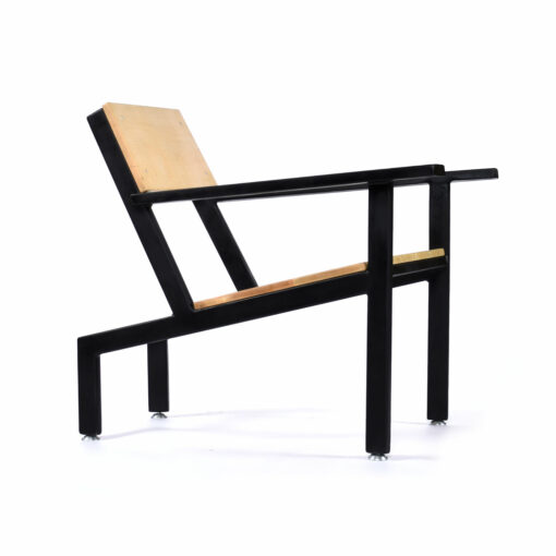 Profile view of Moderondack chair by John Hoverson