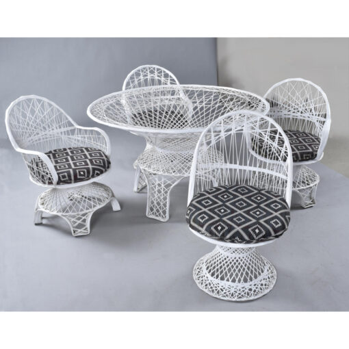 Restored vintage Russell Woodard spun fiberglass outdoor dining set