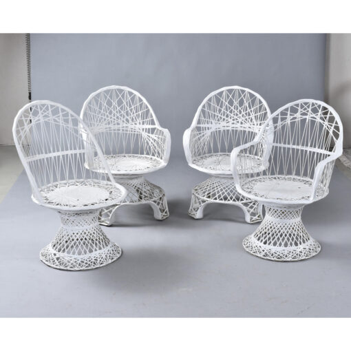 Restored vintage Russell Woodard spun fiberglass outdoor dining set