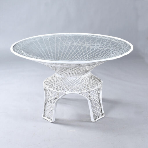 Restored vintage Russell Woodard spun fiberglass outdoor dining set