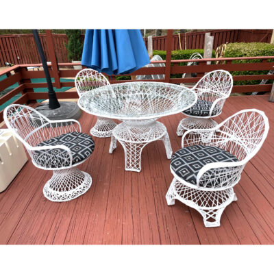 Restored vintage Russell Woodard spun fiberglass outdoor dining set