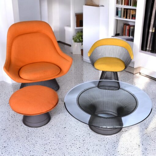 Warren Platner coffee table metallic wire base with round glass top