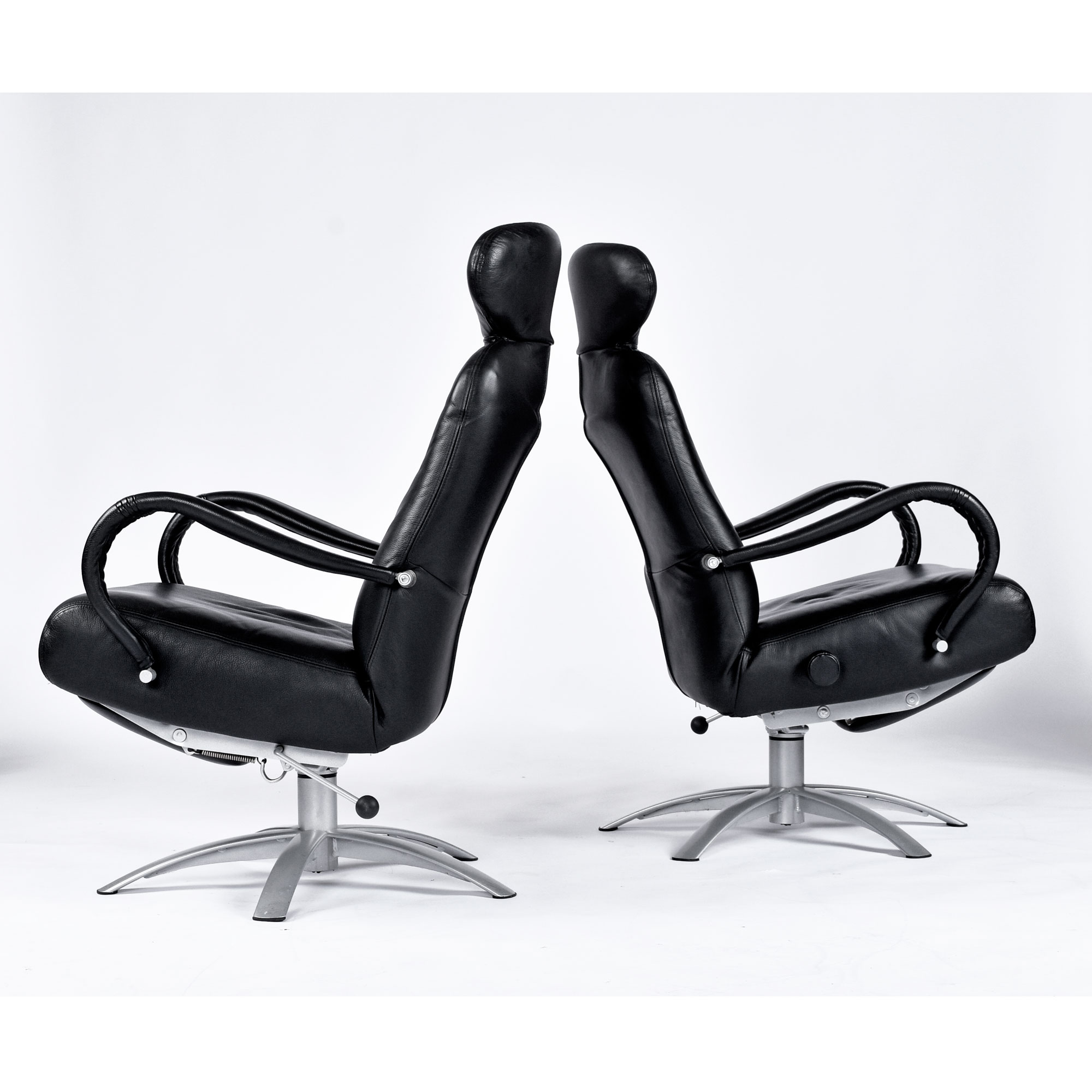 Percival Lafer relax recliner in black leather
