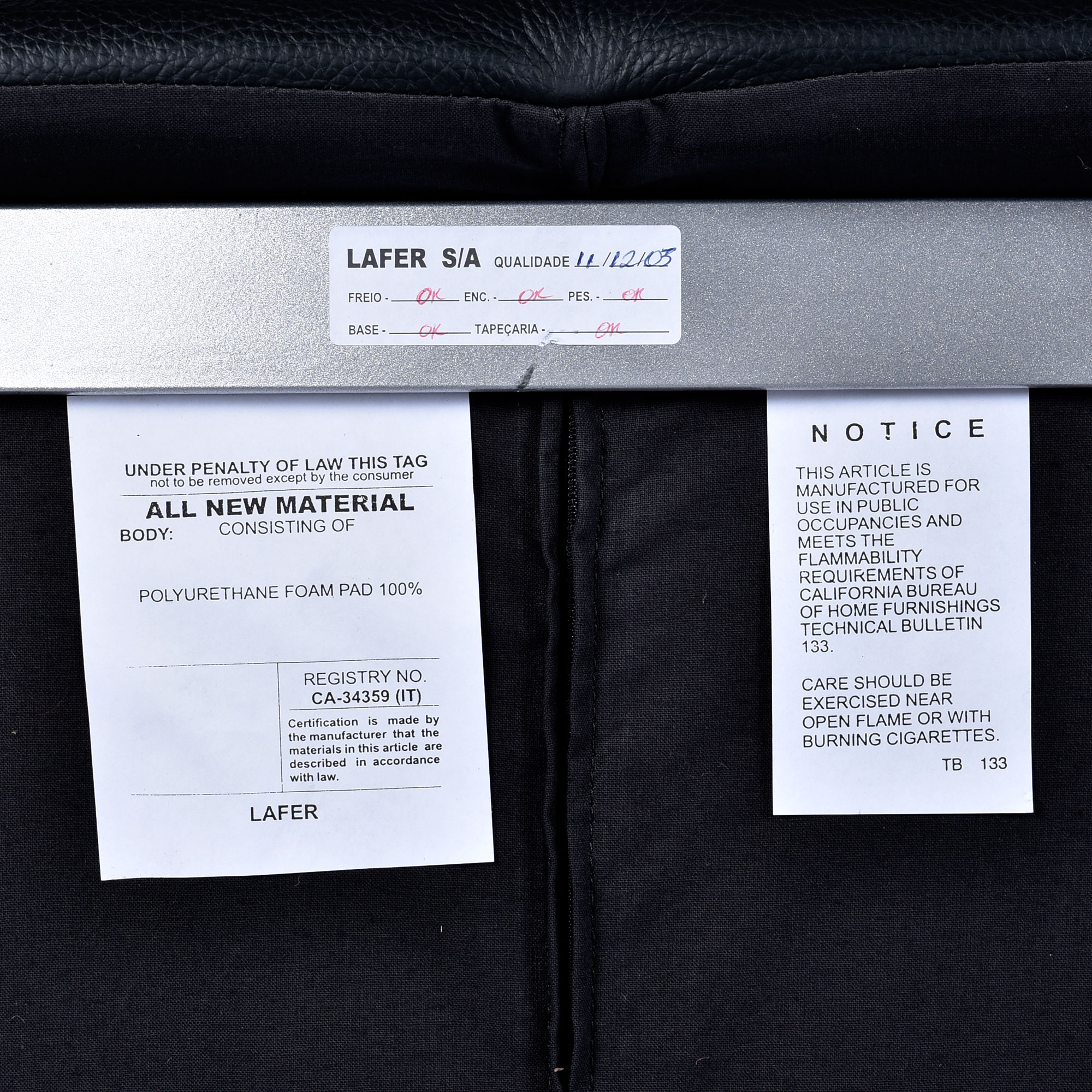 Percival Lafer relax recliner in black leather