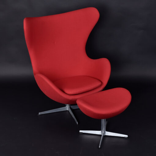 Red Arne Jacobsen for Fritz Hansen red Egg Chair with Ottoman