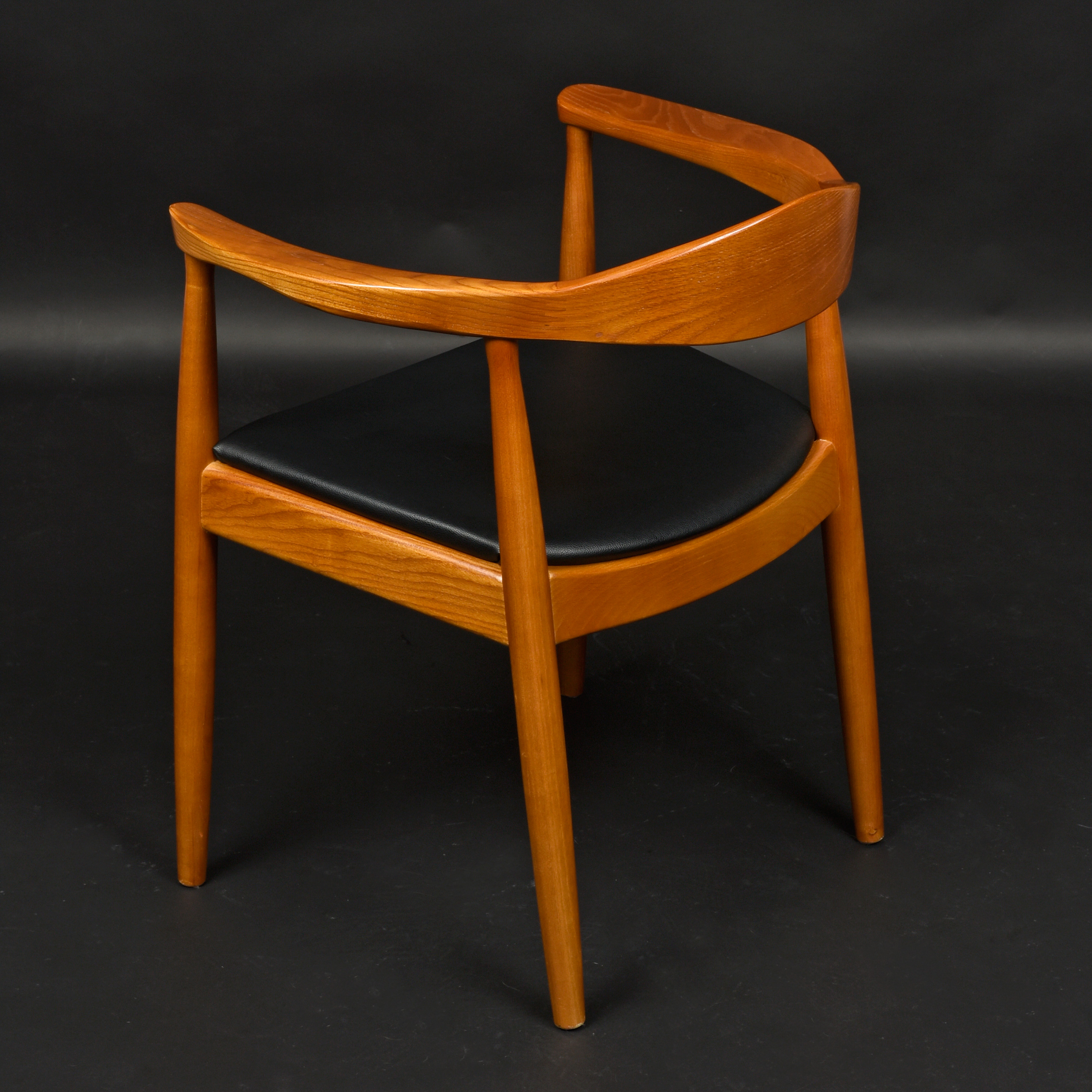 Mid-Century Modern Hans Wegner style bowed armchair