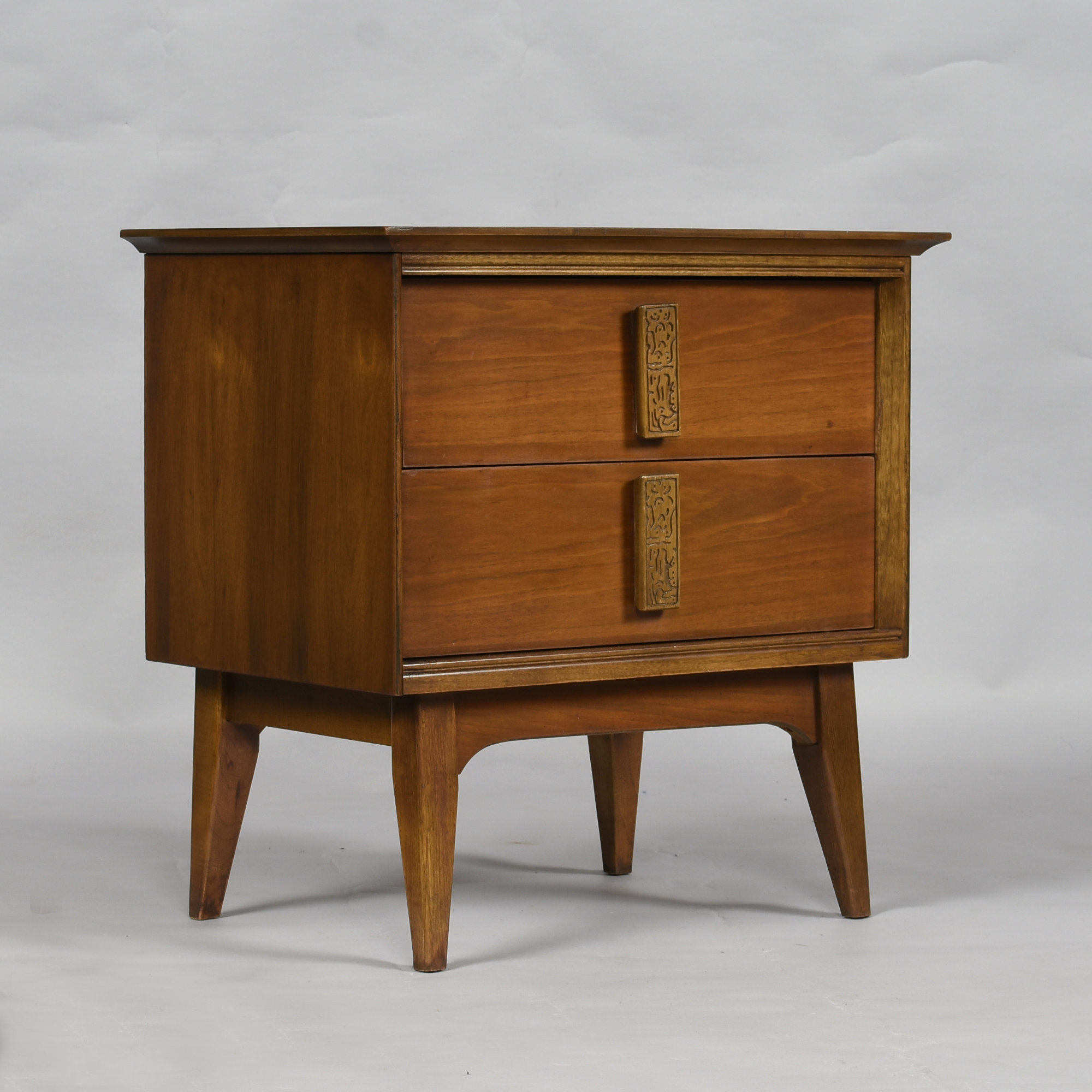 Bassett Aztec nightstand in Mayan walnut finish