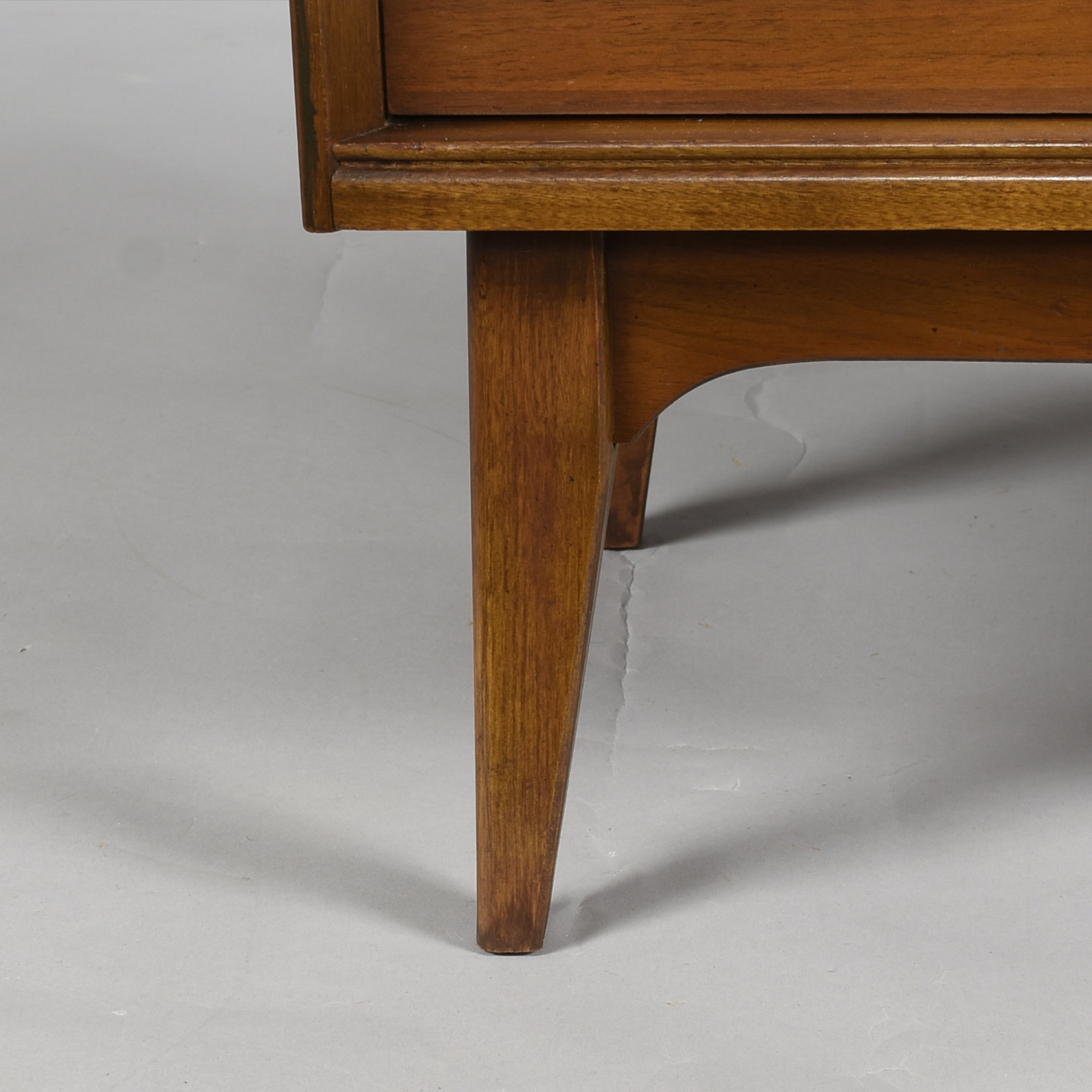 Bassett Aztec nightstand in Mayan walnut finish