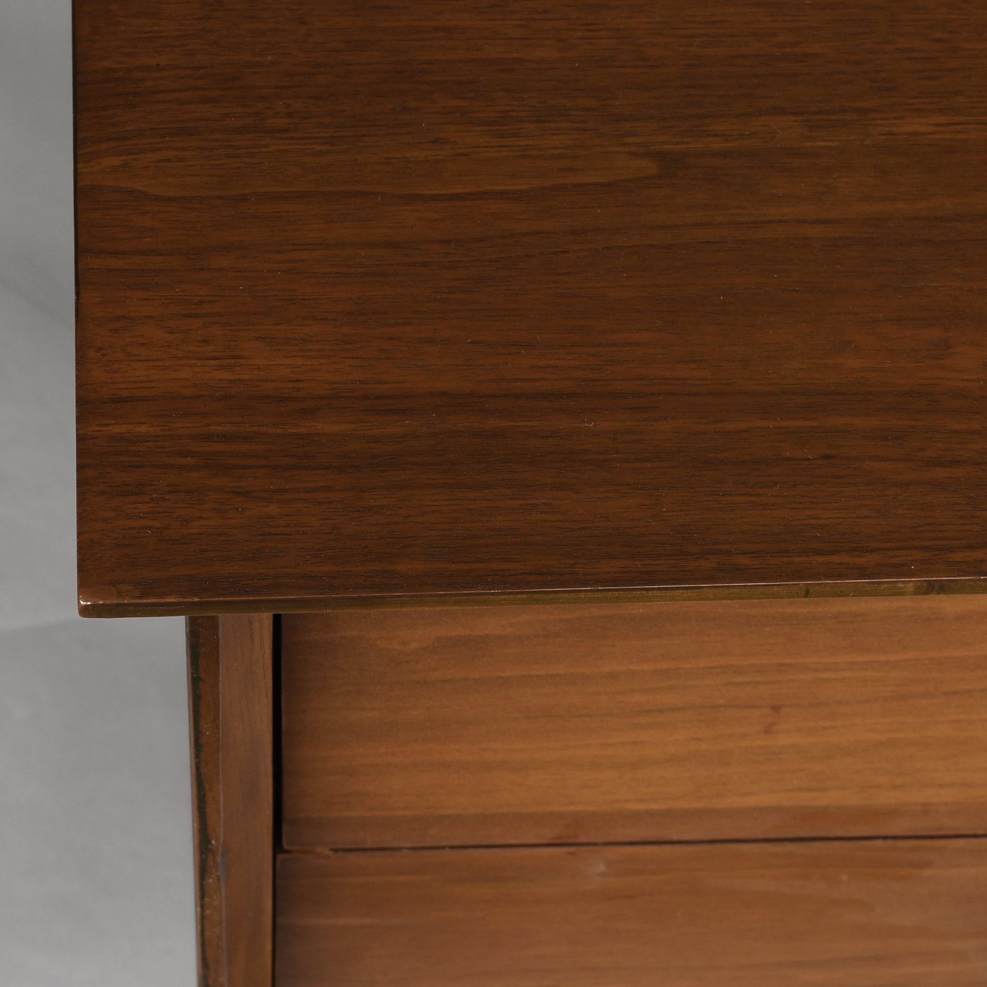 Bassett Aztec nightstand in Mayan walnut finish
